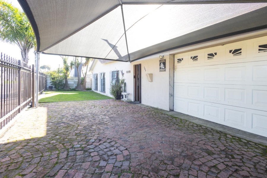 3 Bedroom Property for Sale in Zoo Park Western Cape